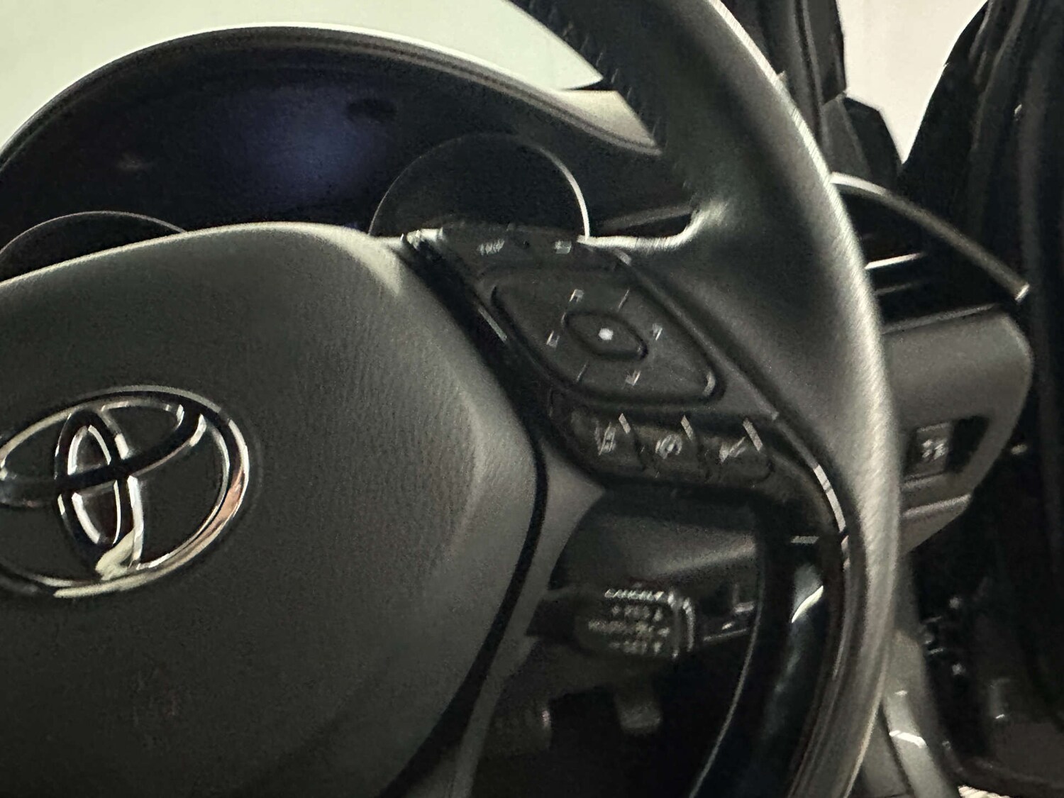 Used Toyota C-HR 2022 for sale - 77590771: Photo 20