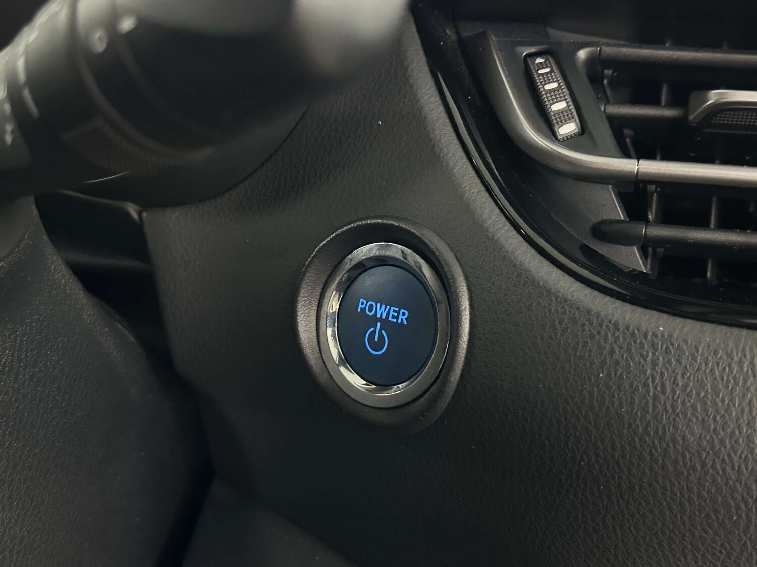 Used Toyota C-HR 2022 for sale - 77590771: Photo 23