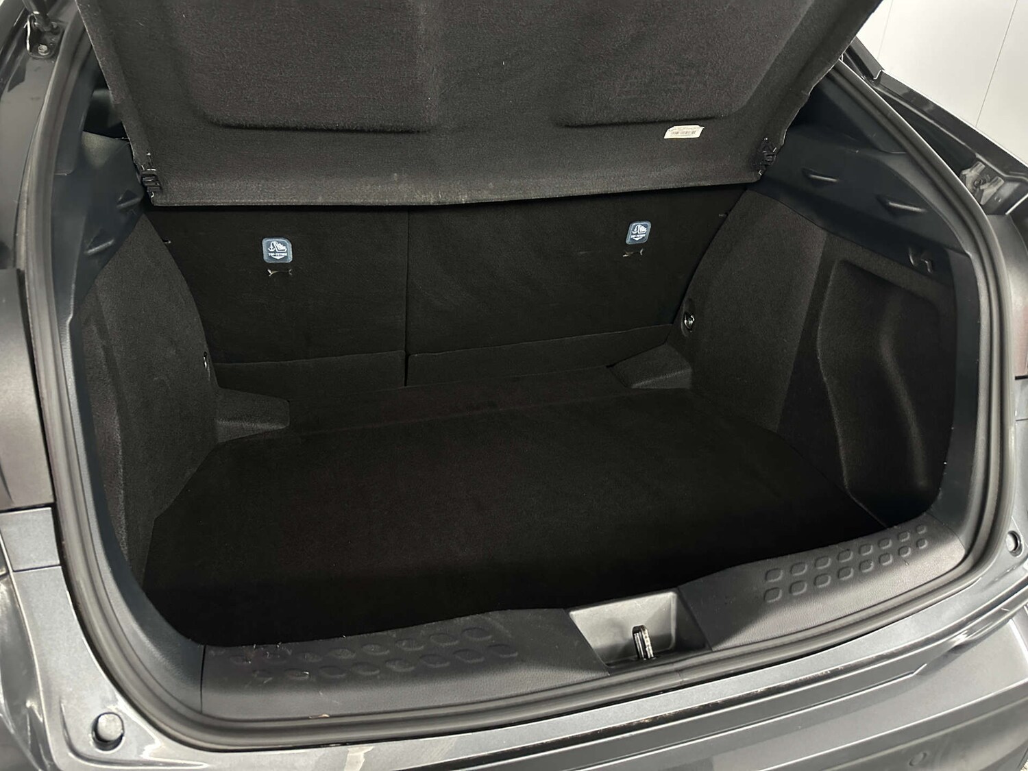 Used Toyota C-HR 2022 for sale - 77590771: Photo 38