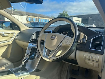 Used Volvo XC60 2016 for sale - 78578536: Photo