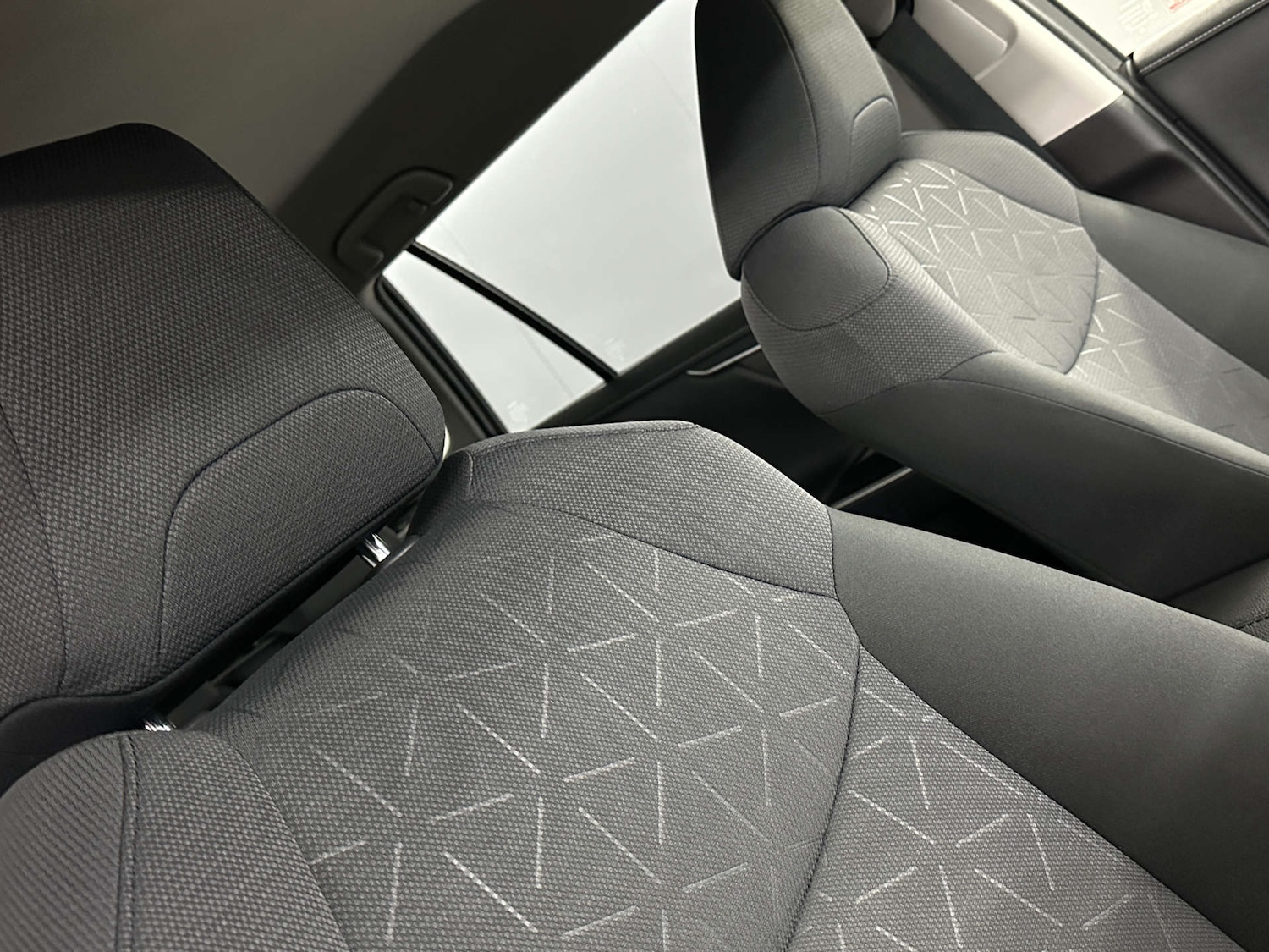 Used Toyota RAV4 2022 for sale - 77765700: Photo 18