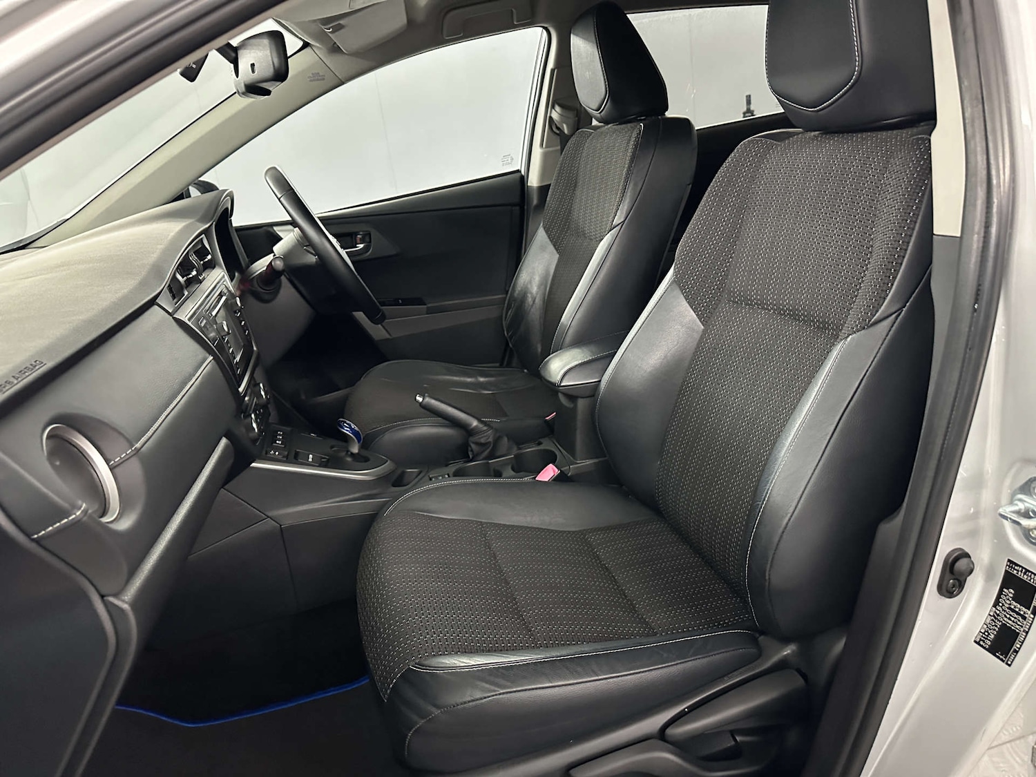 Used Toyota Auris 2013 for sale - 77765709: Photo 14