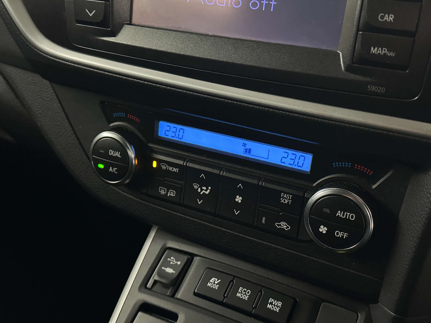 Used Toyota Auris 2013 for sale - 77765709: Photo 25