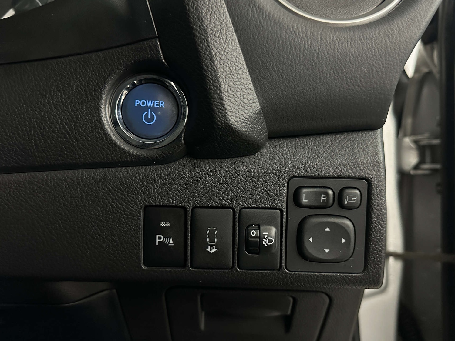 Used Toyota Auris 2013 for sale - 77765709: Photo 28