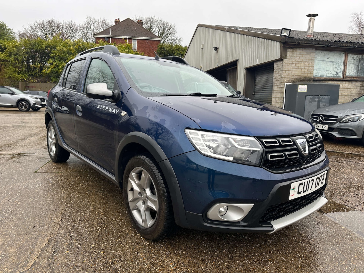 Used Dacia Sandero Stepway 2017 for sale - 78016381: Photo 1