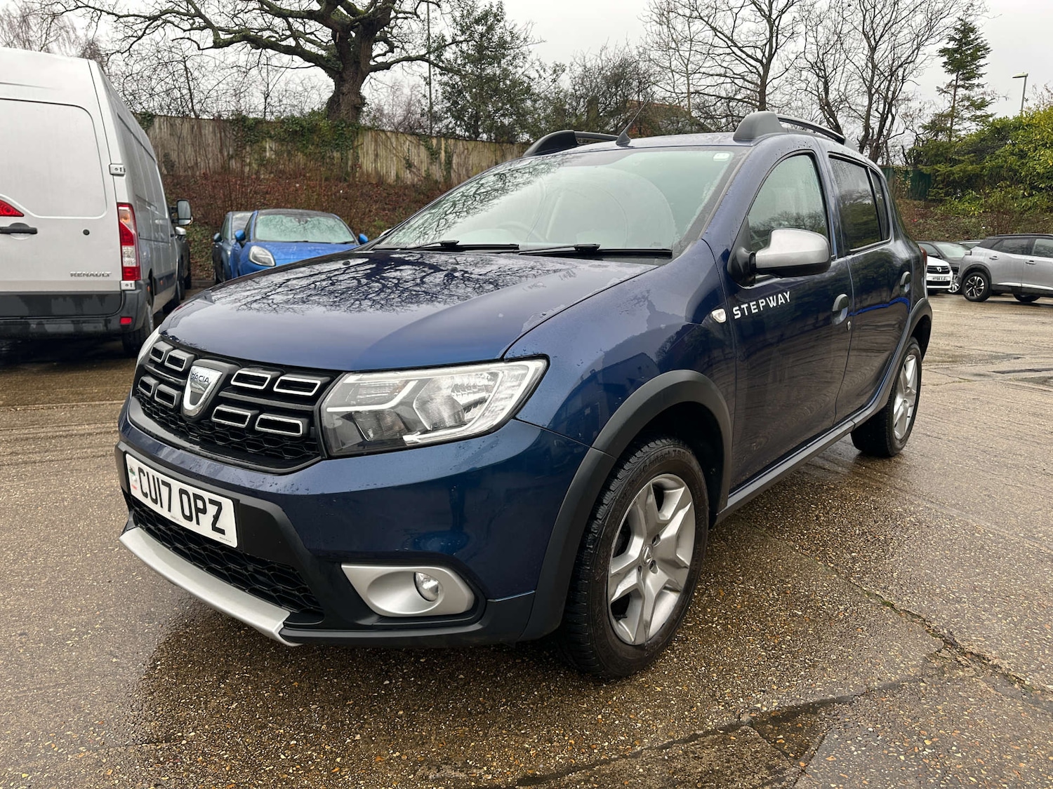 Used Dacia Sandero Stepway 2017 for sale - 78016381: Photo 2