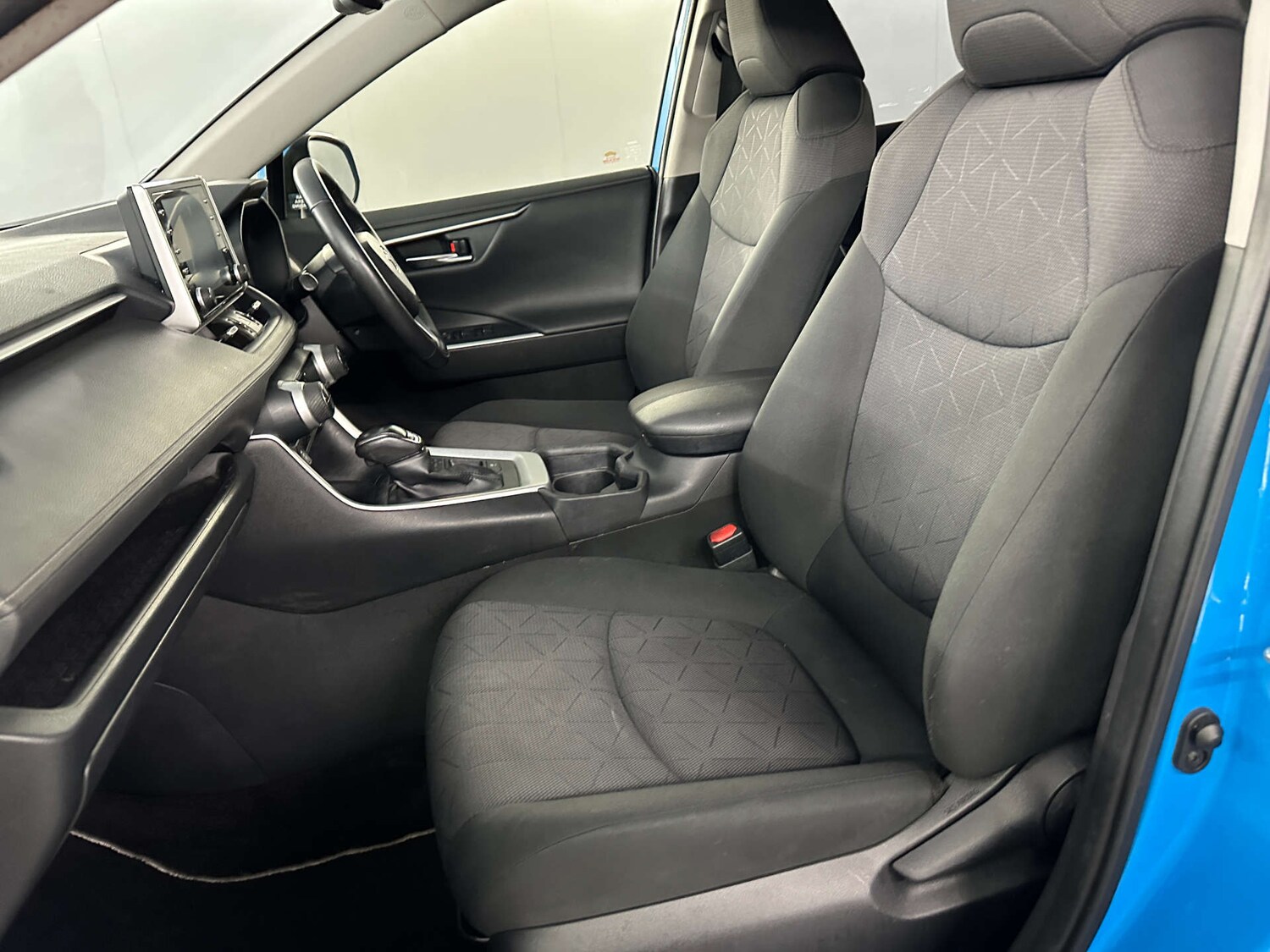 Used Toyota RAV4 2020 for sale - 77590724: Photo 14