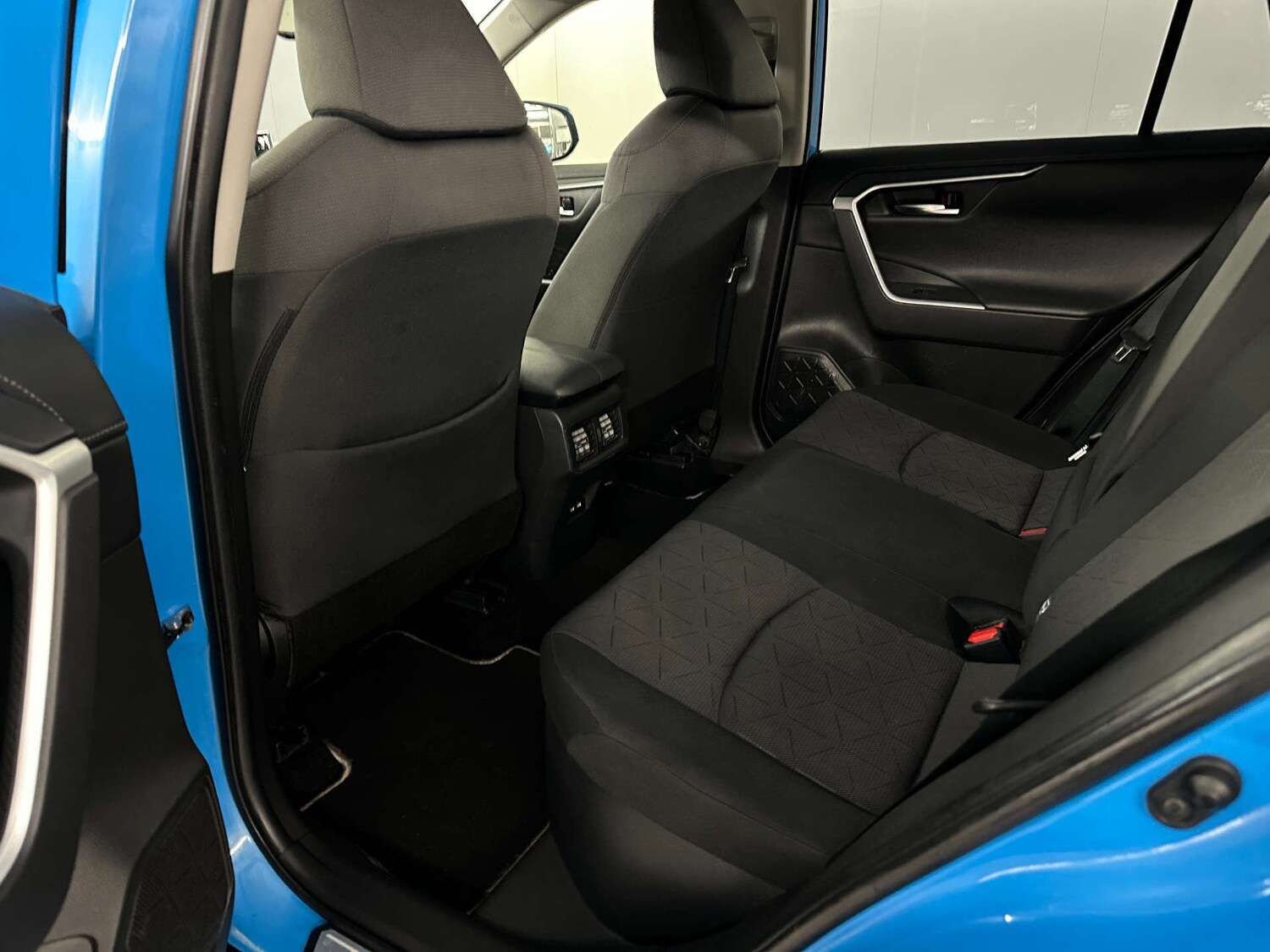 Used Toyota RAV4 2020 for sale - 77590724: Photo 15