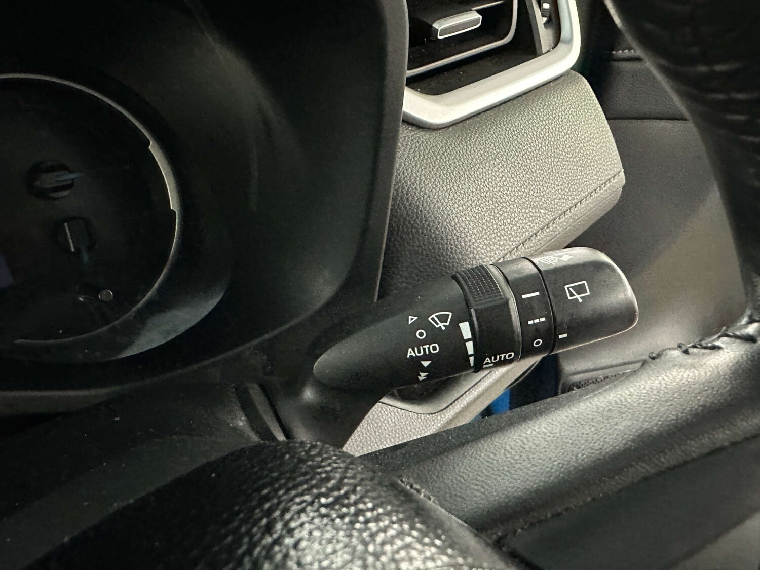 Used Toyota RAV4 2020 for sale - 77590724: Photo 20