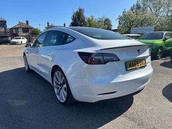 Used Tesla Model 3 2019 for sale - 78358950: Photo