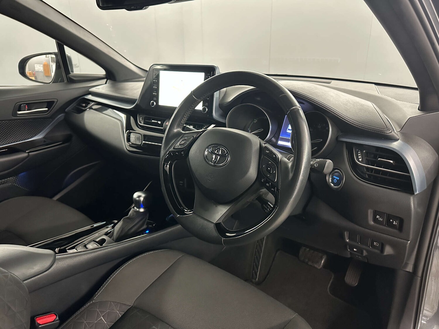 Used Toyota C-HR 2022 for sale - 77590774: Photo 11