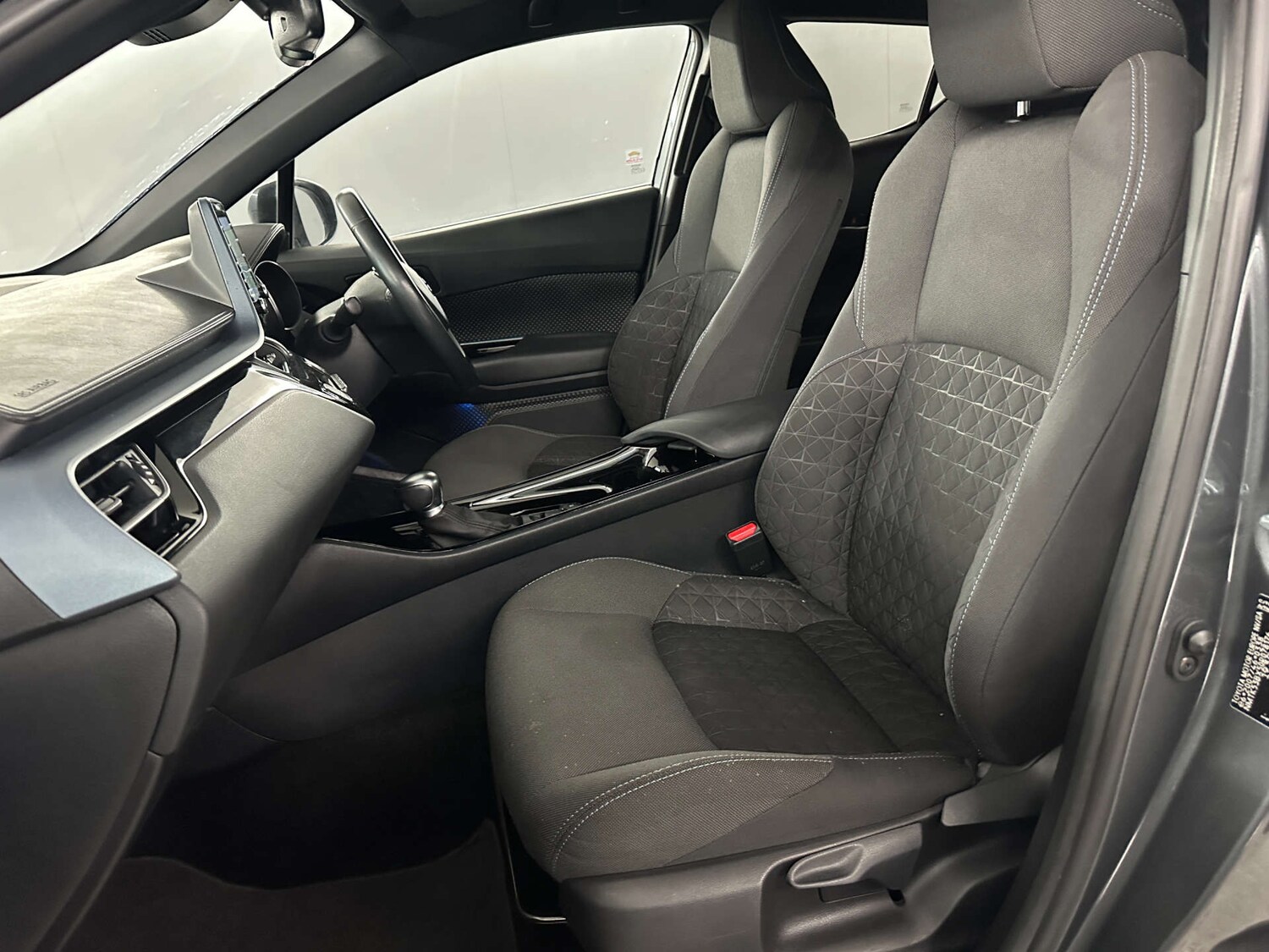 Used Toyota C-HR 2022 for sale - 77590774: Photo 14