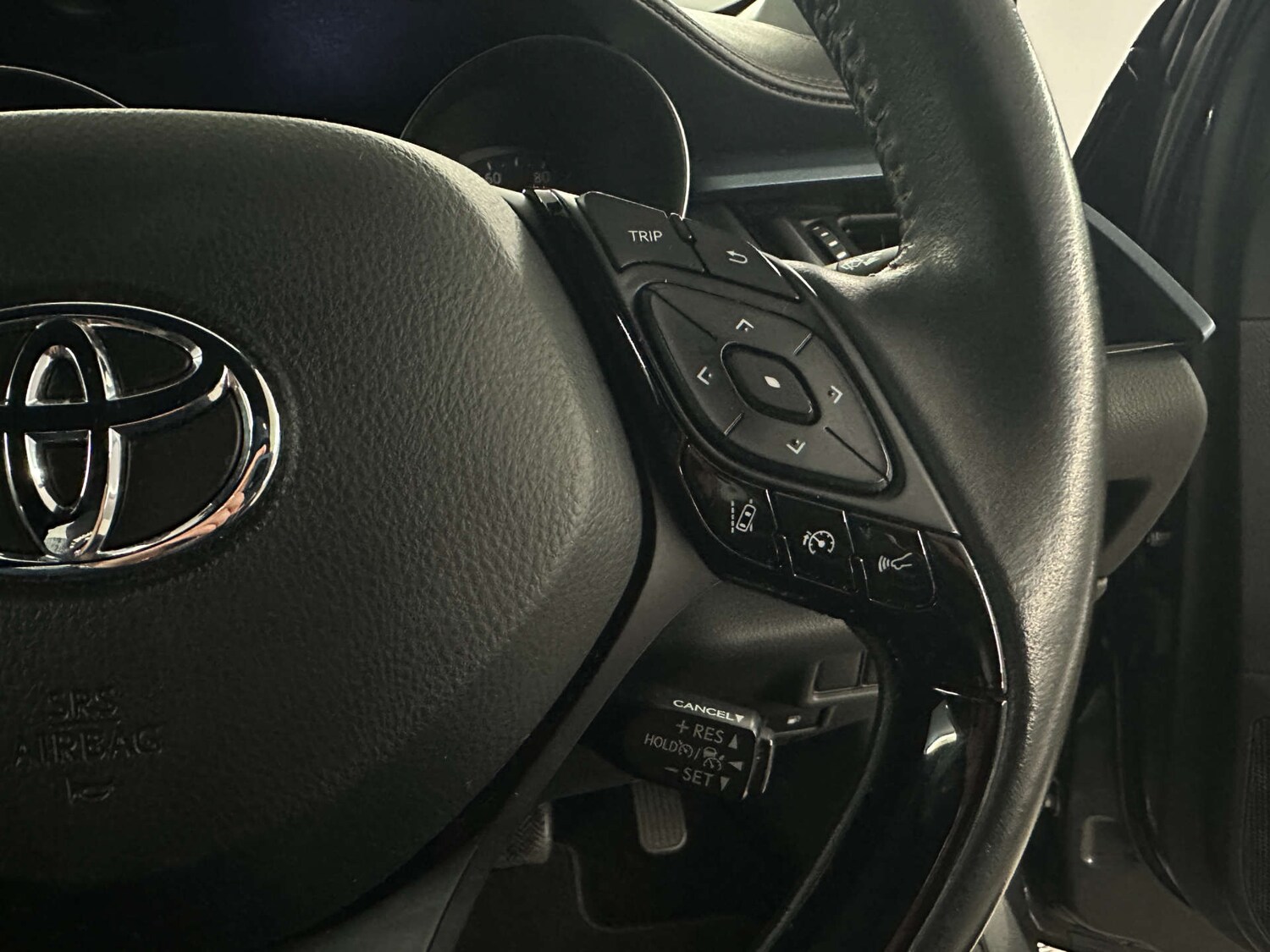 Used Toyota C-HR 2022 for sale - 77590774: Photo 21