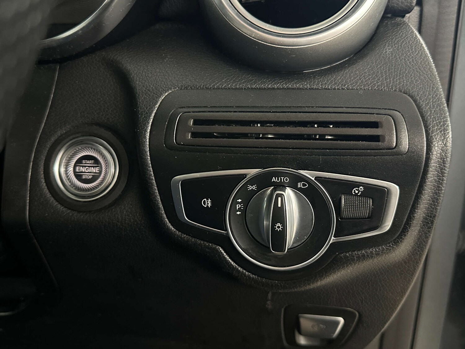 Used Mercedes-Benz GLC 2020 for sale - 77590744: Photo 24