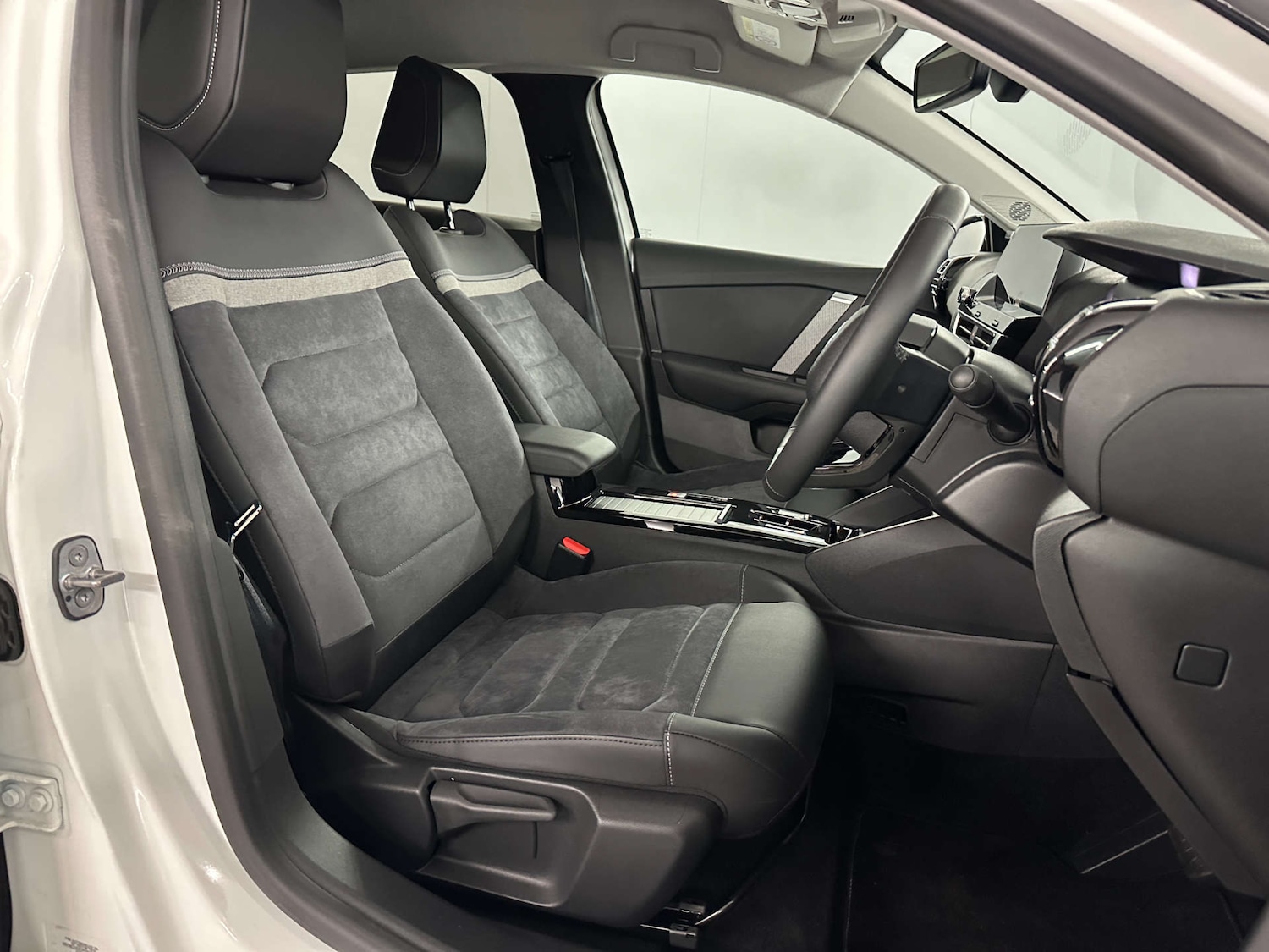 Used Citroen C4 2024 for sale - 77745557: Photo 10