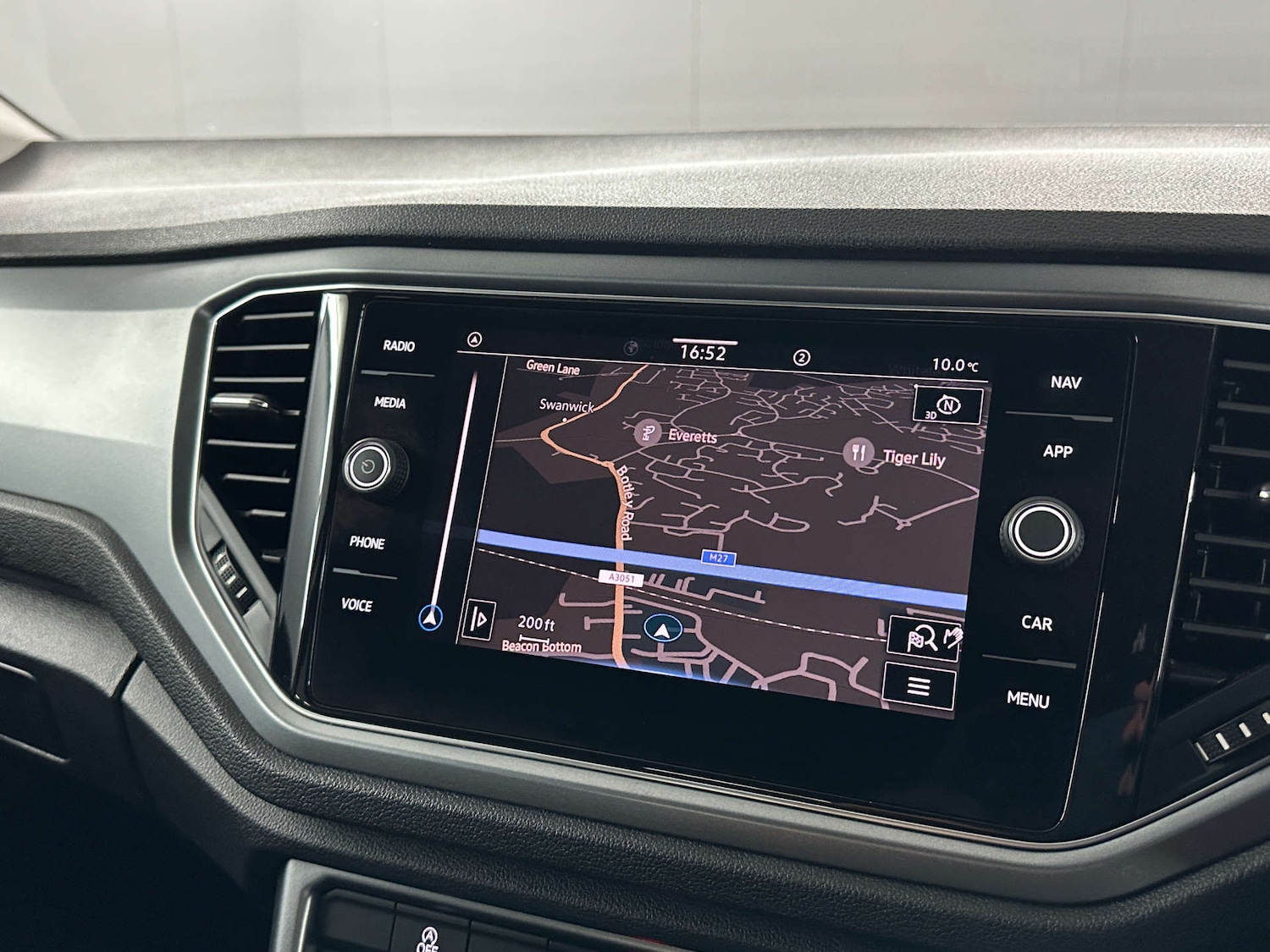 Used Volkswagen T-Roc 2021 for sale - 77590775: Photo 2