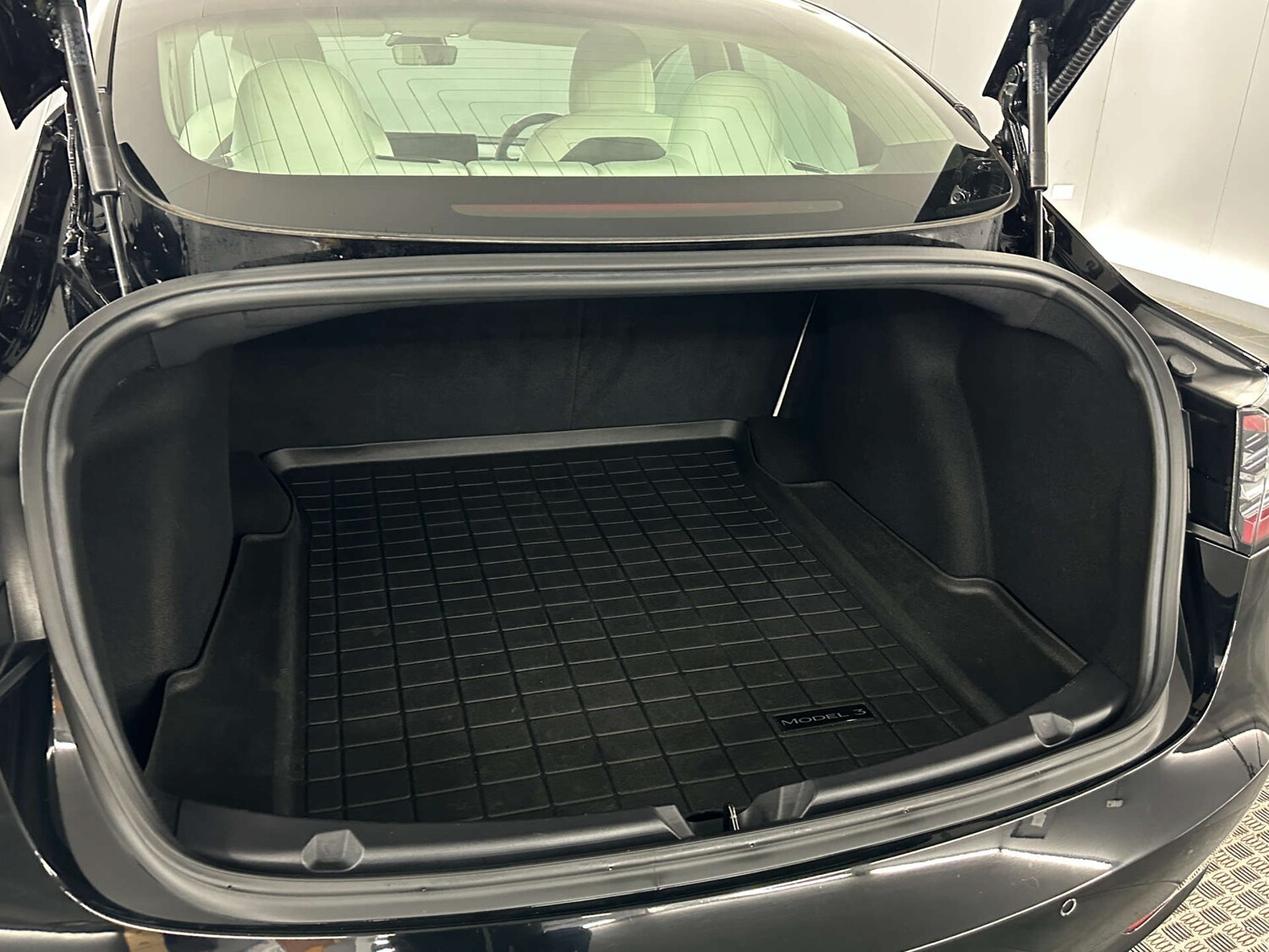 Used Tesla Model 3 2019 for sale - 77745414: Photo 27