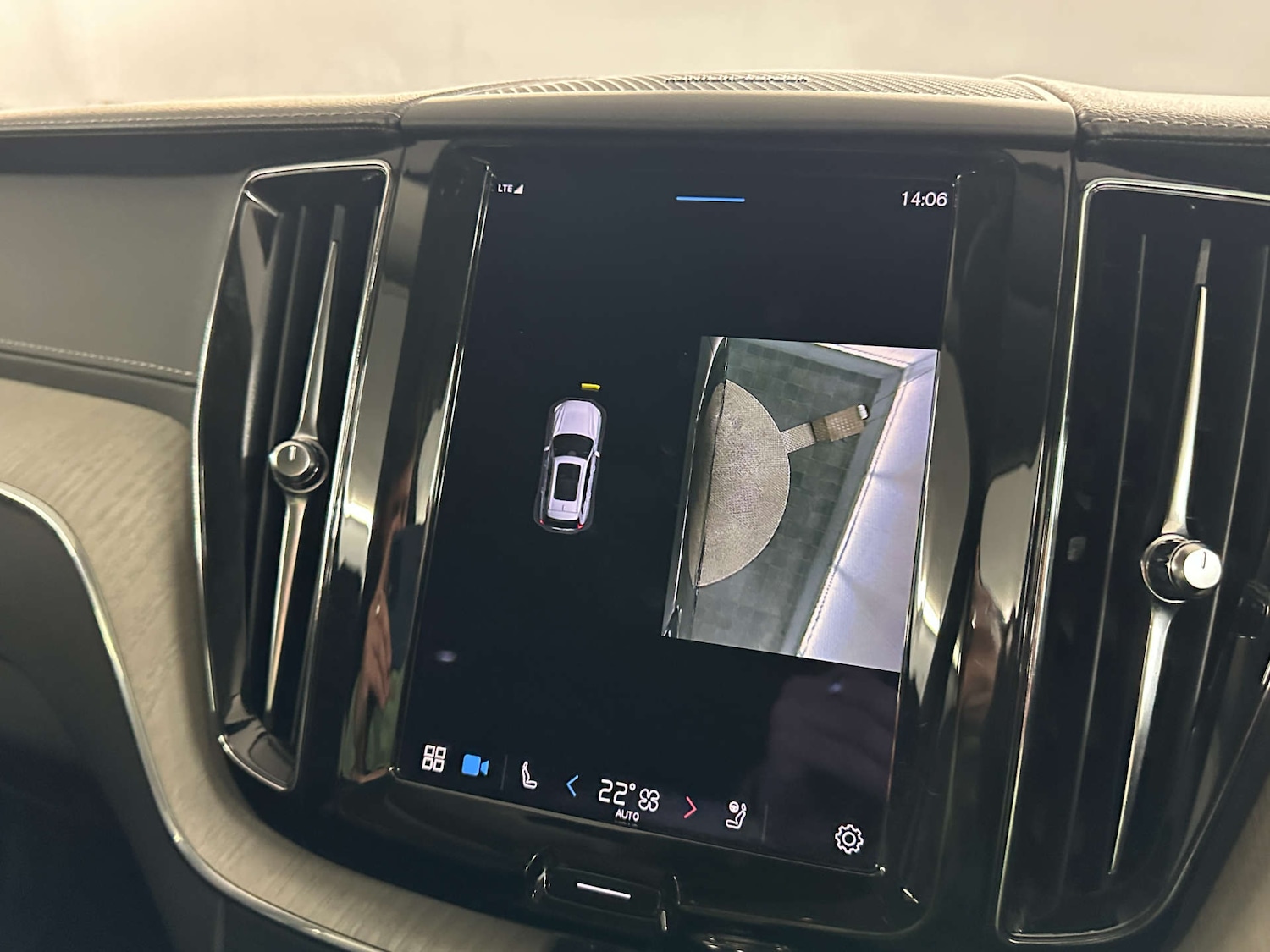 Used Volvo XC60 2022 for sale - 77652988: Photo 34