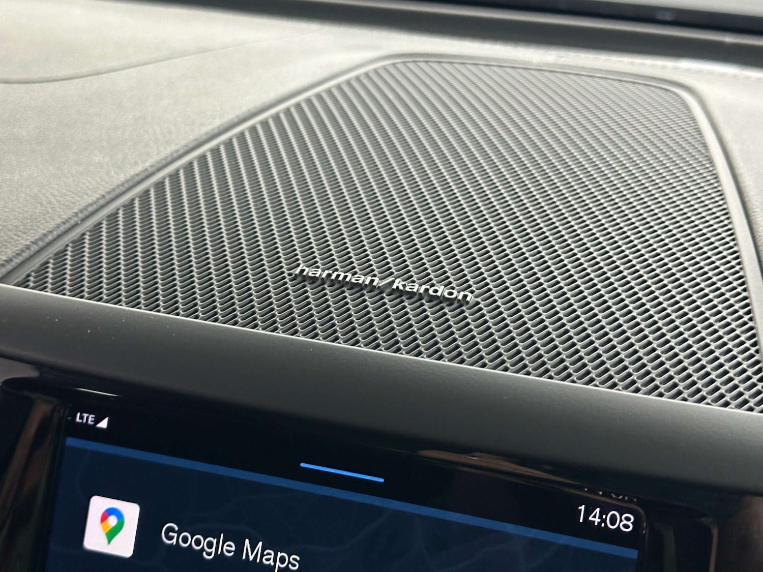 Used Volvo XC60 2022 for sale - 77652988: Photo 36