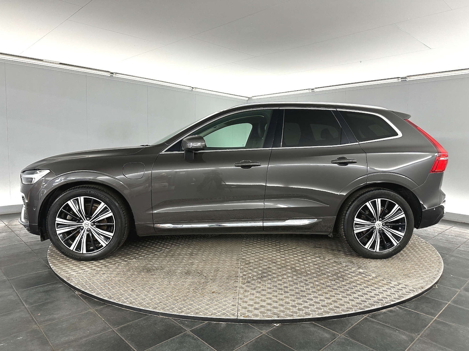 Used Volvo XC60 2022 for sale - 77652988: Photo 4