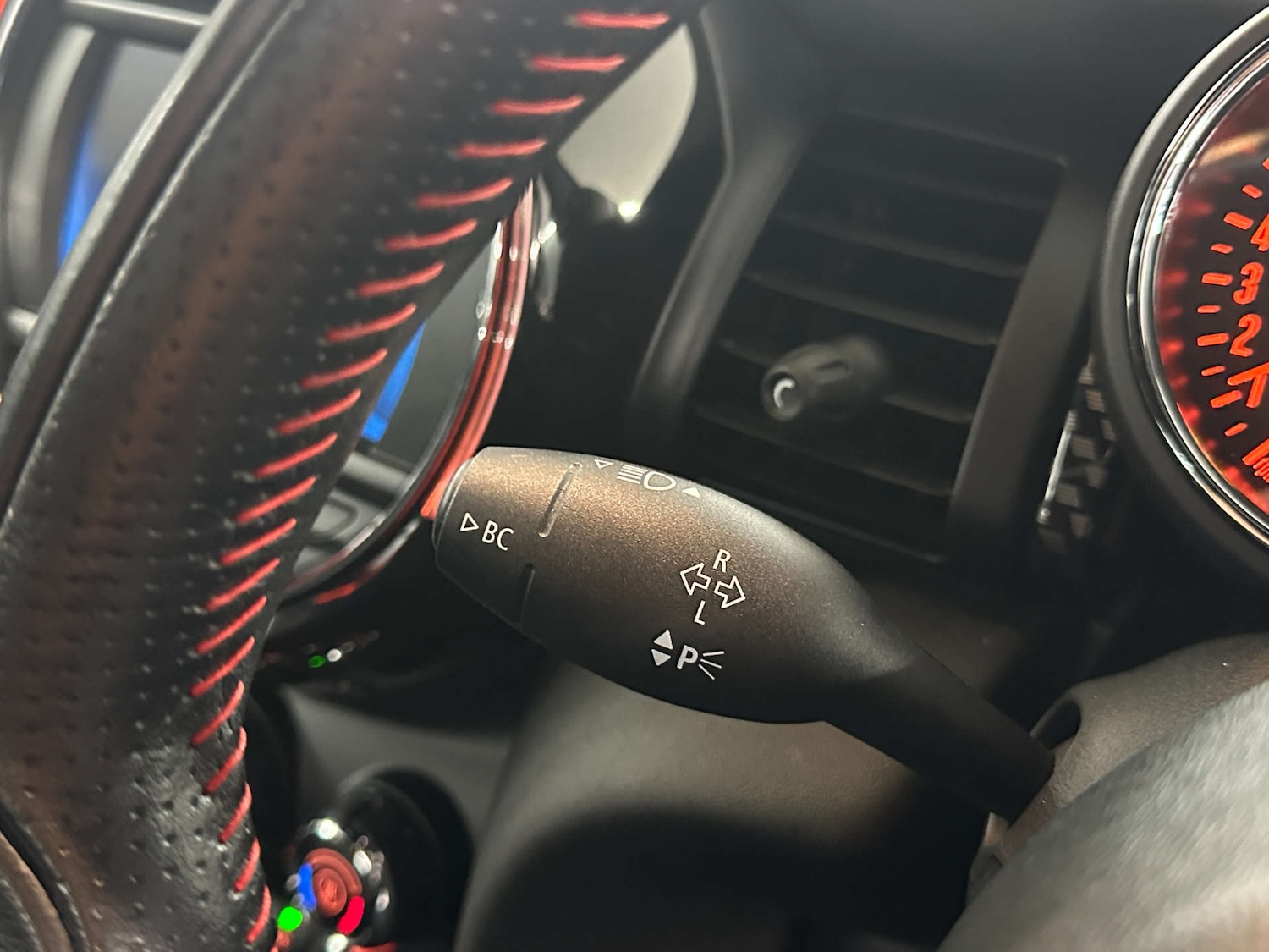 Used MINI Hatch 2019 for sale - 77749034: Photo 19