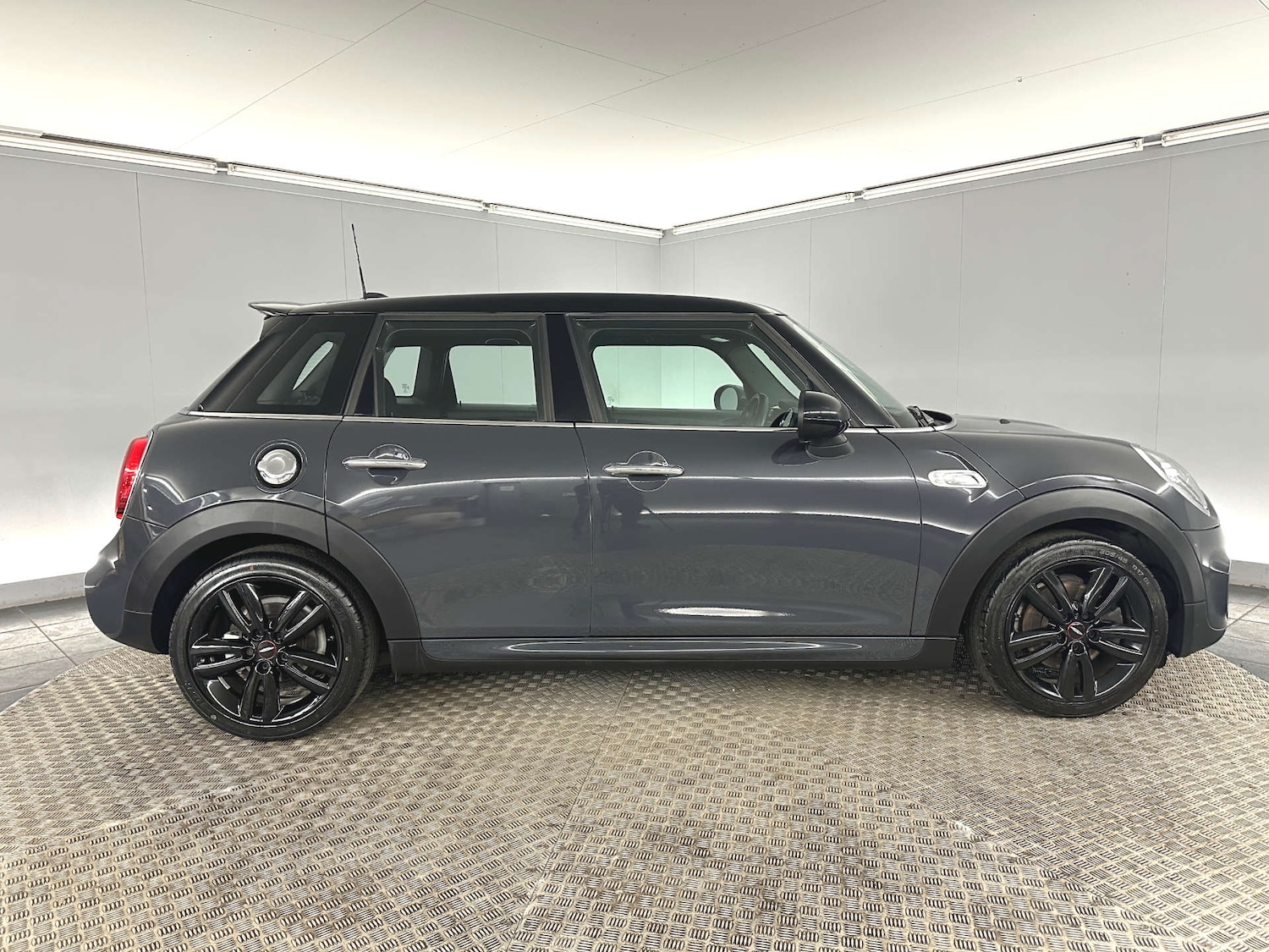 Used MINI Hatch 2019 for sale - 77749034: Photo 8