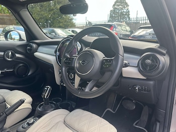 Used MINI Hatch 2023 for sale - 78433613: Photo