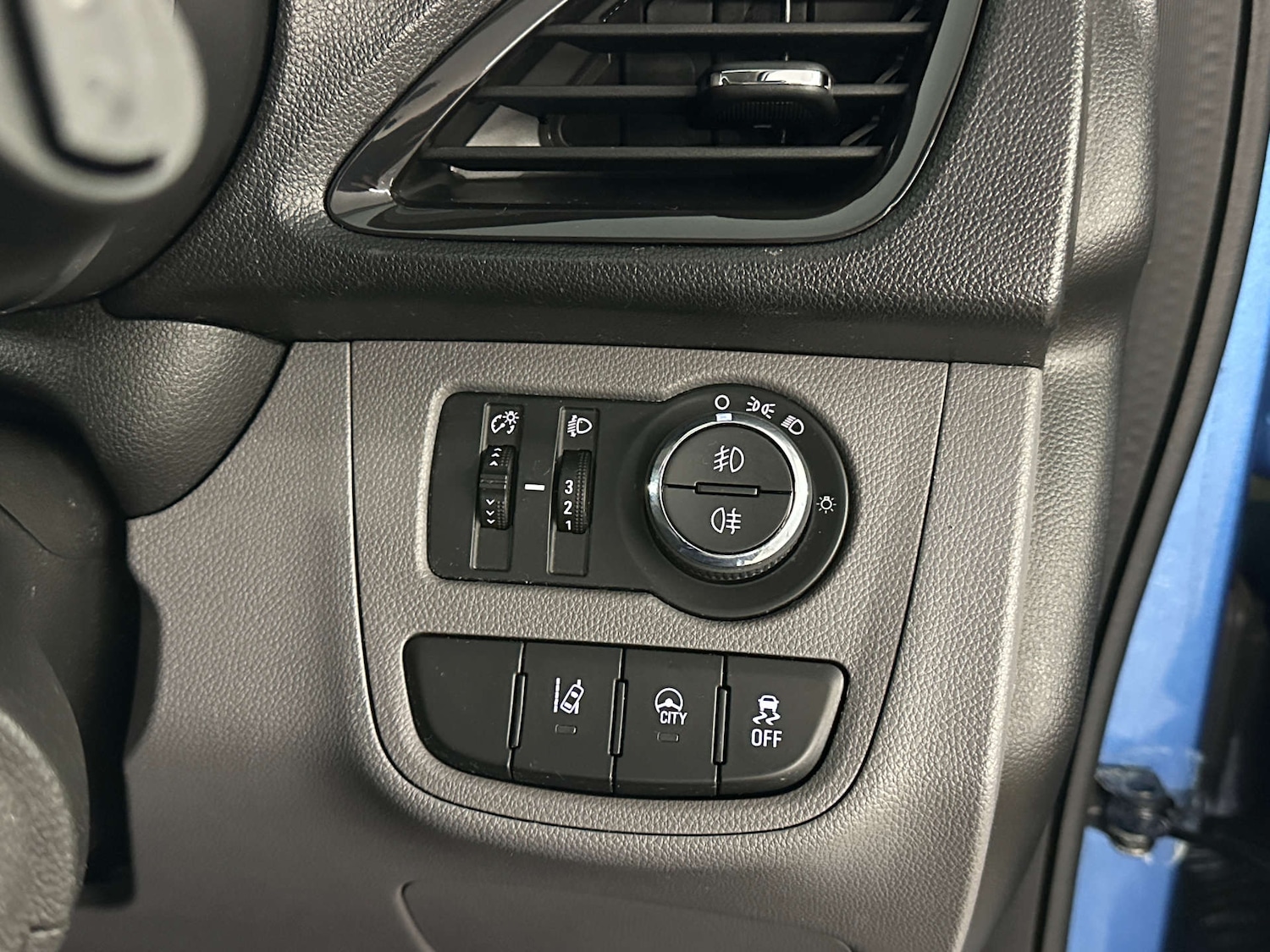 Used Vauxhall Viva 2016 for sale - 77762390: Photo 20