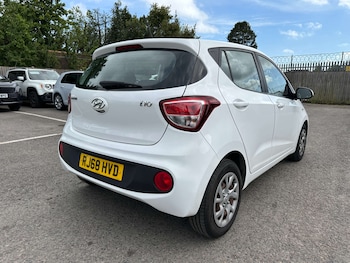 Used Hyundai i10 2018 for sale - 78578538: Photo