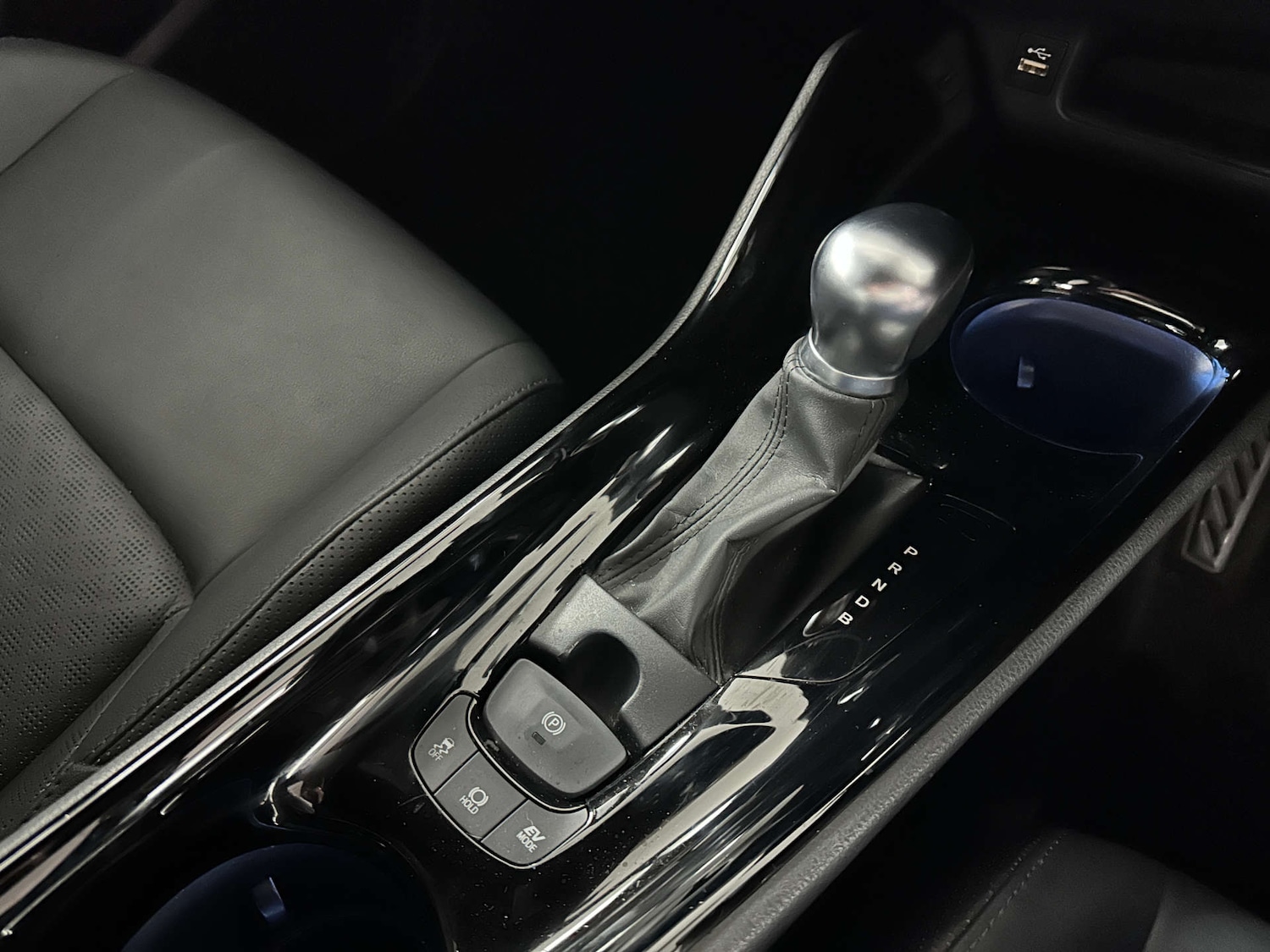 Used Toyota C-HR 2023 for sale - 77590735: Photo 18