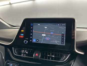 Used Toyota C-HR 2023 for sale - 77590735: Photo