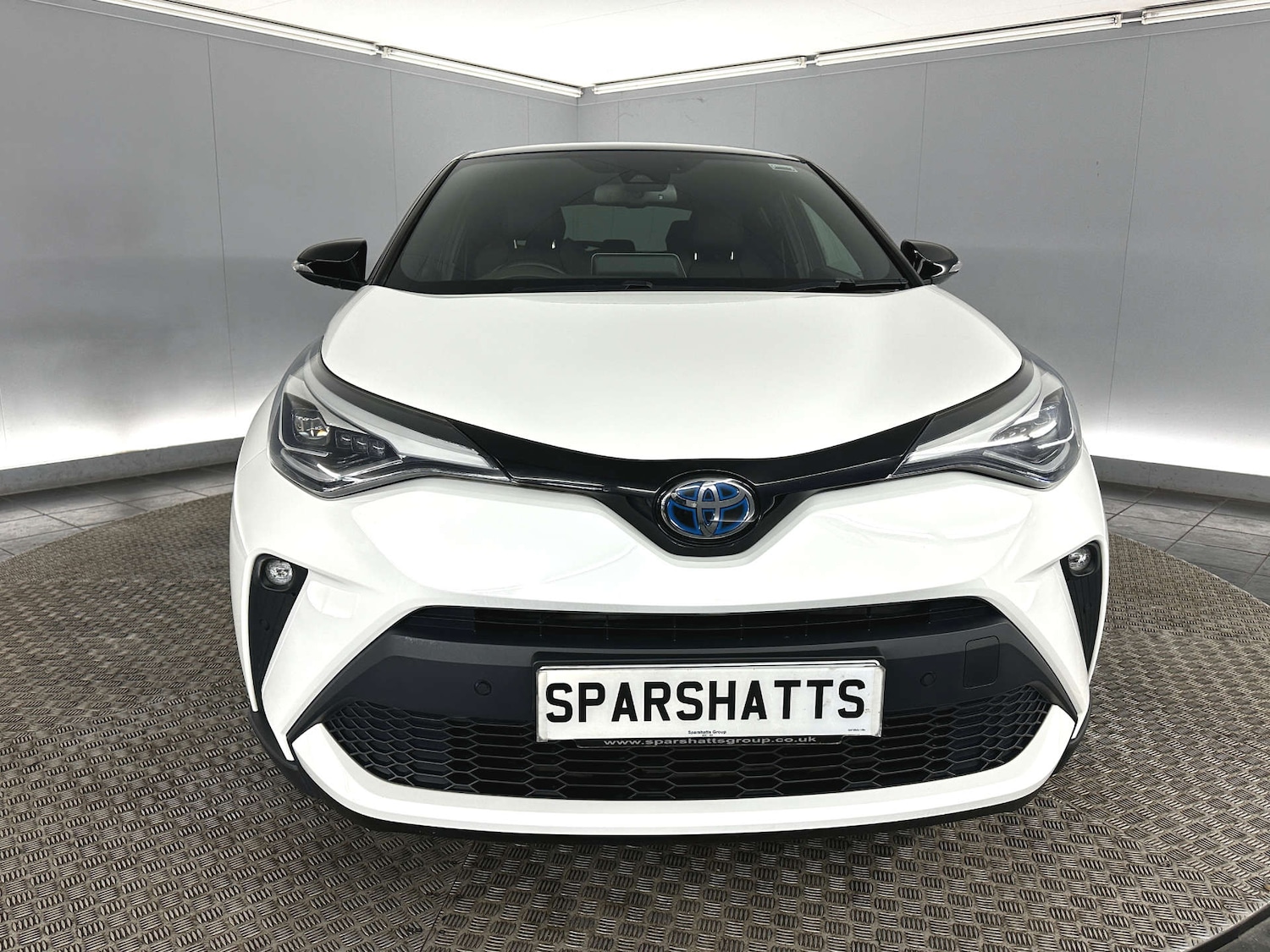 Used Toyota C-HR 2023 for sale - 77590735: Photo 4