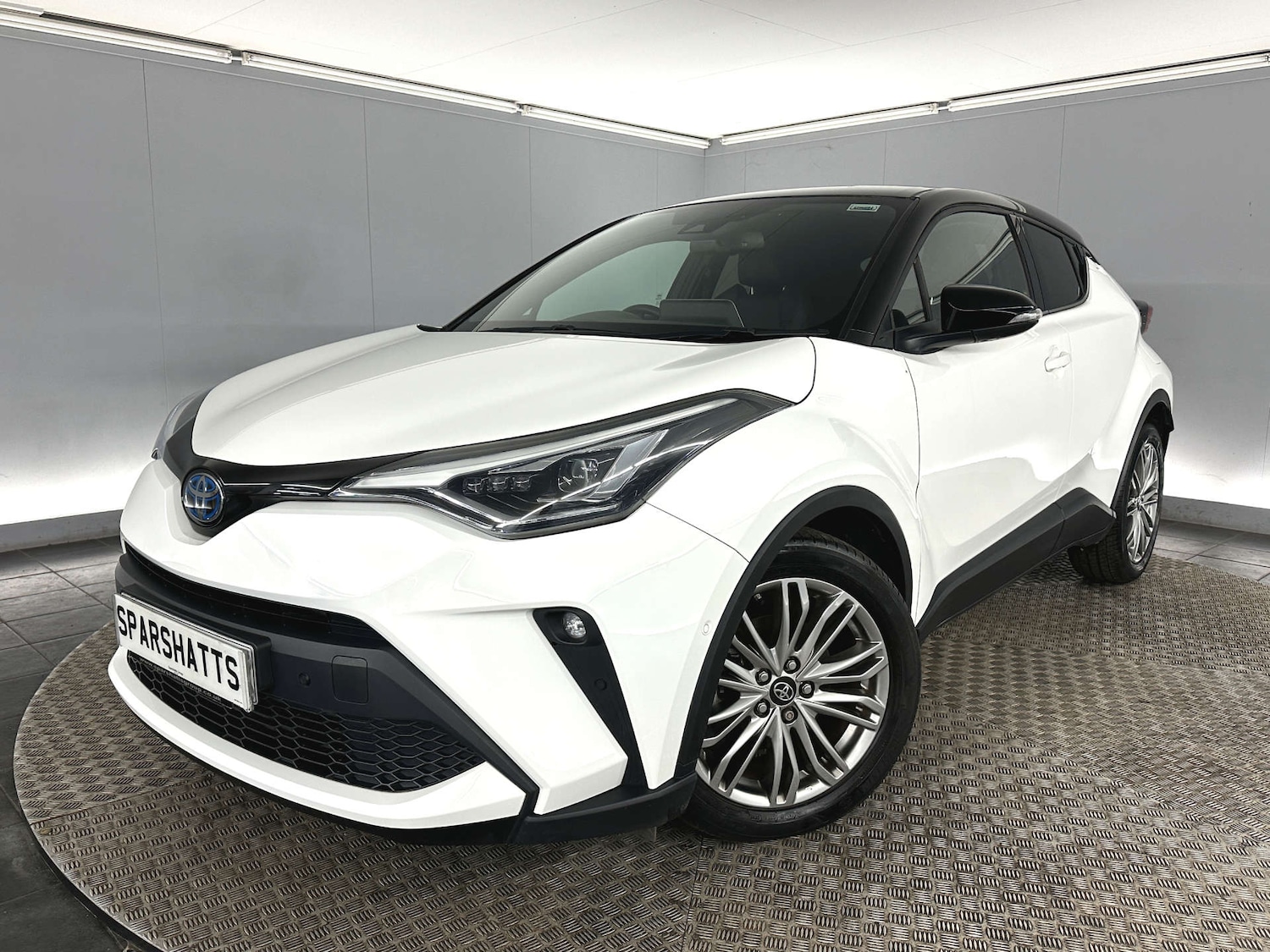 Used Toyota C-HR 2023 for sale - 77590735: Photo 5