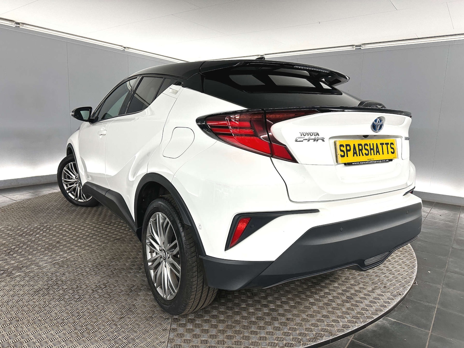 Used Toyota C-HR 2023 for sale - 77590735: Photo 7