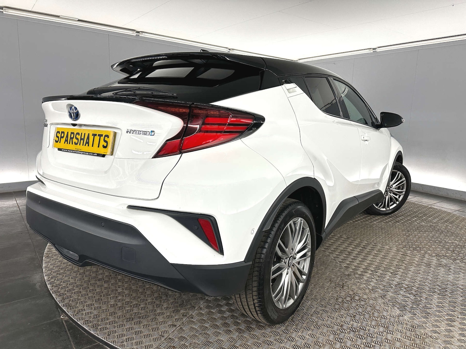 Used Toyota C-HR 2023 for sale - 77590735: Photo 9