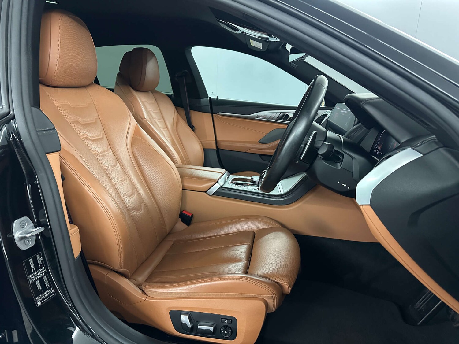 Used BMW 8 Series 2020 for sale - 77590745: Photo 13