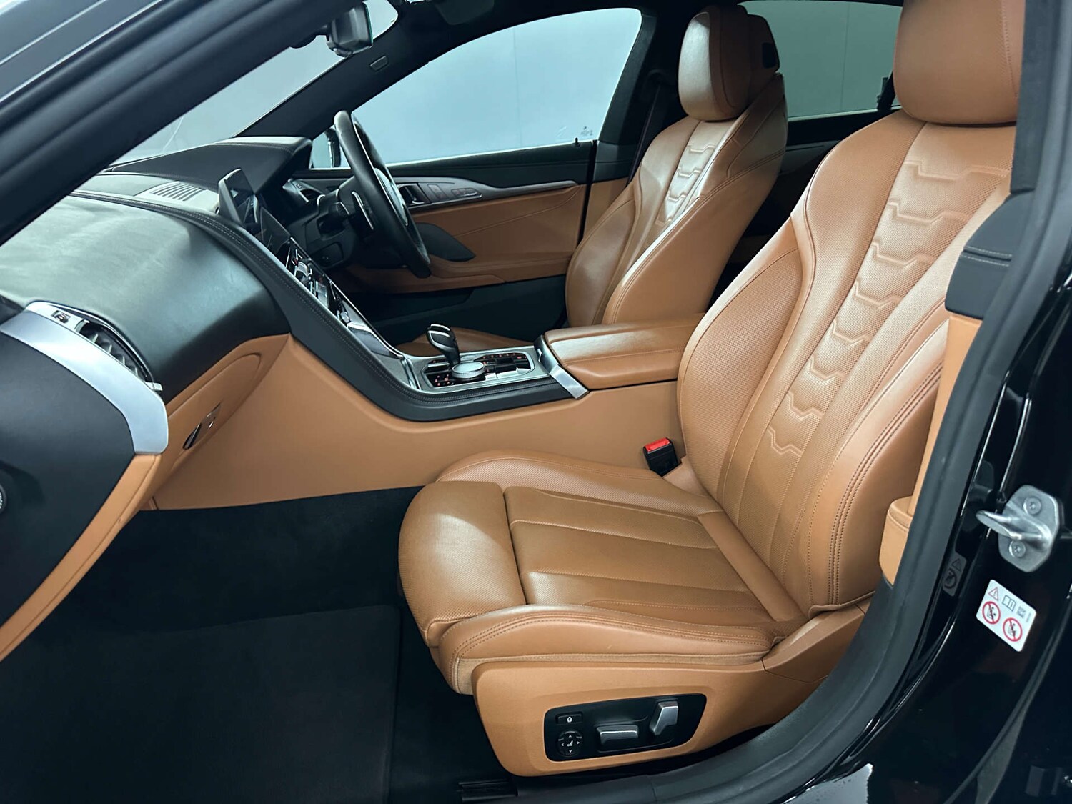 Used BMW 8 Series 2020 for sale - 77590745: Photo 15