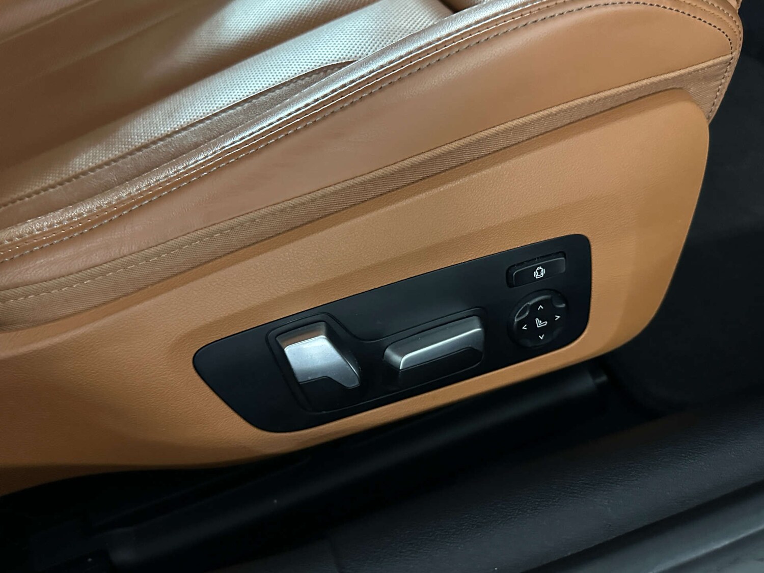 Used BMW 8 Series 2020 for sale - 77590745: Photo 20