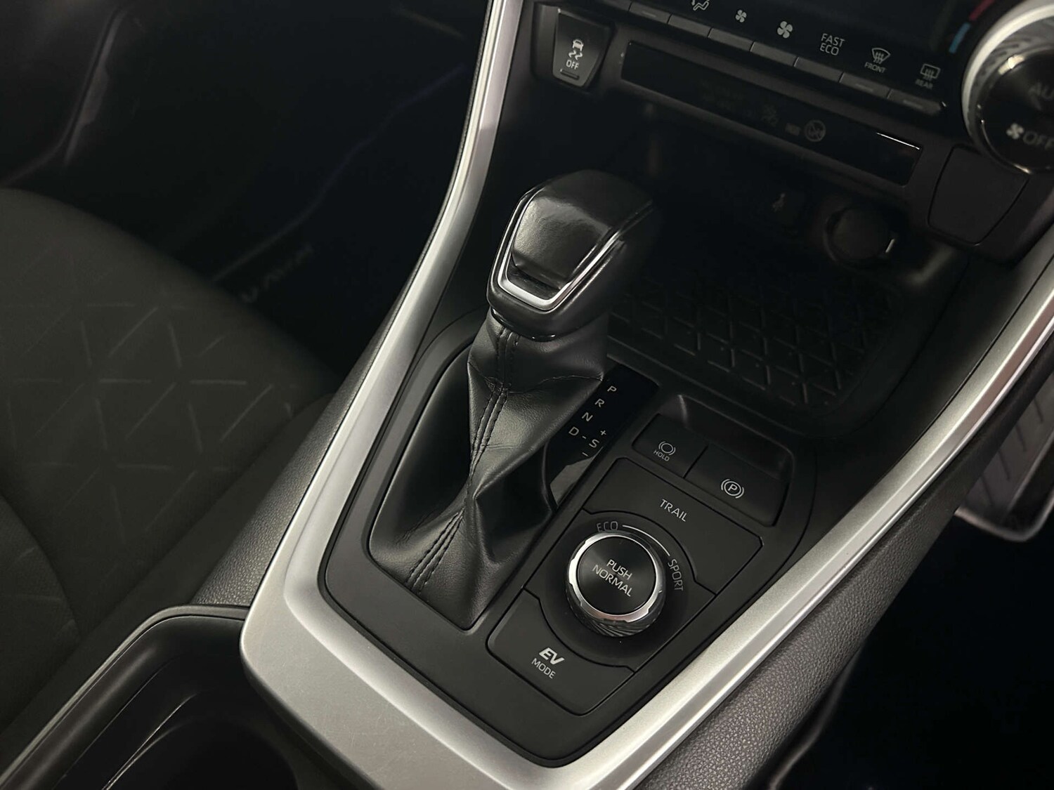 Used Toyota RAV4 2021 for sale - 77745636: Photo 20