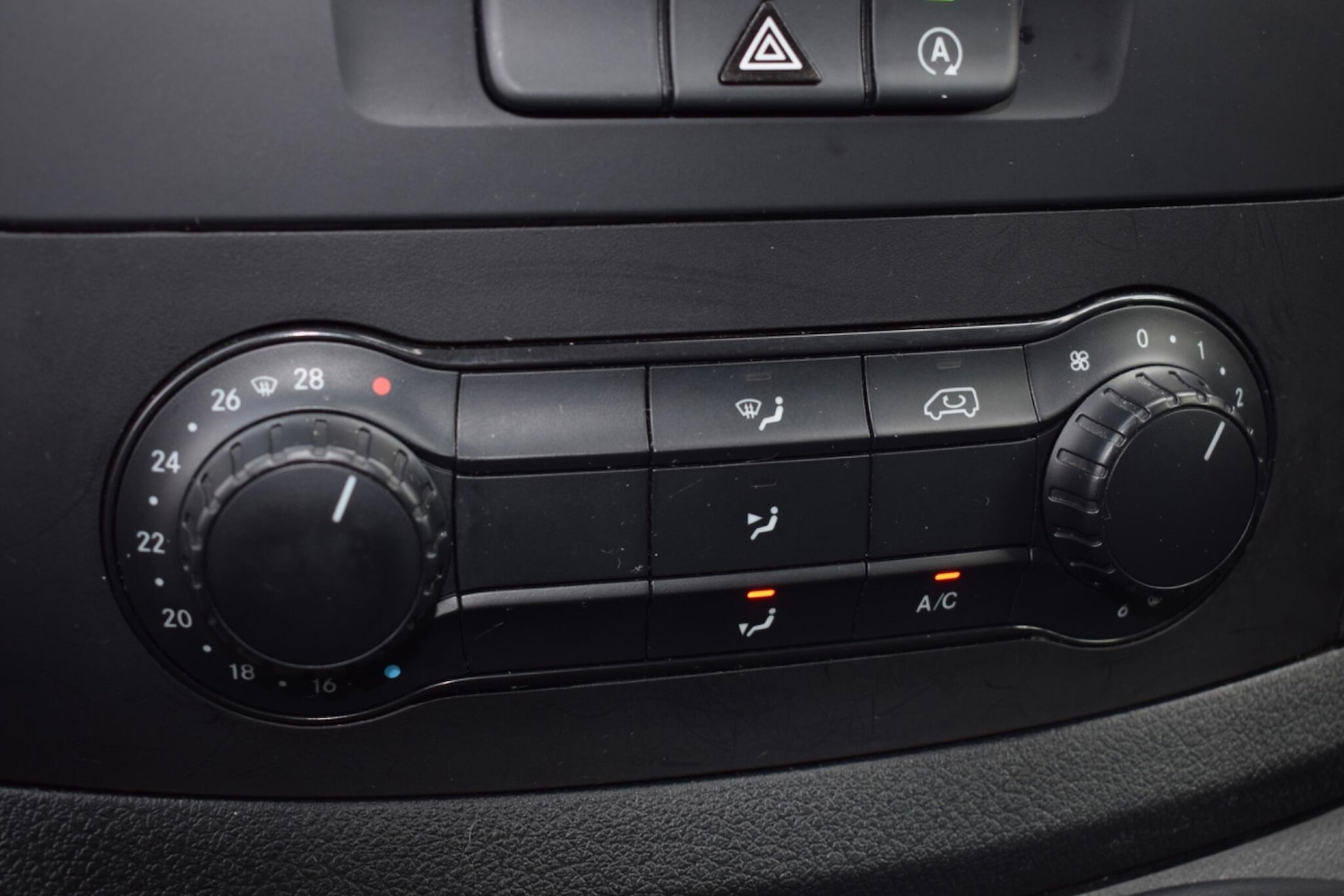 Used Mercedes-Benz Vito 2020 for sale - 77909601: Photo 29