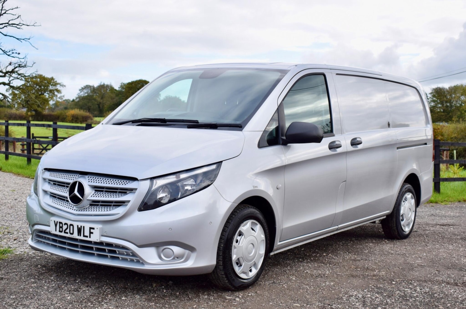 Used Mercedes-Benz Vito 2020 for sale - 77909601: Photo 8
