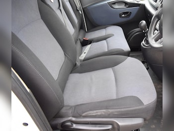 Used Vauxhall Vivaro 2018 for sale - 78307311: Photo