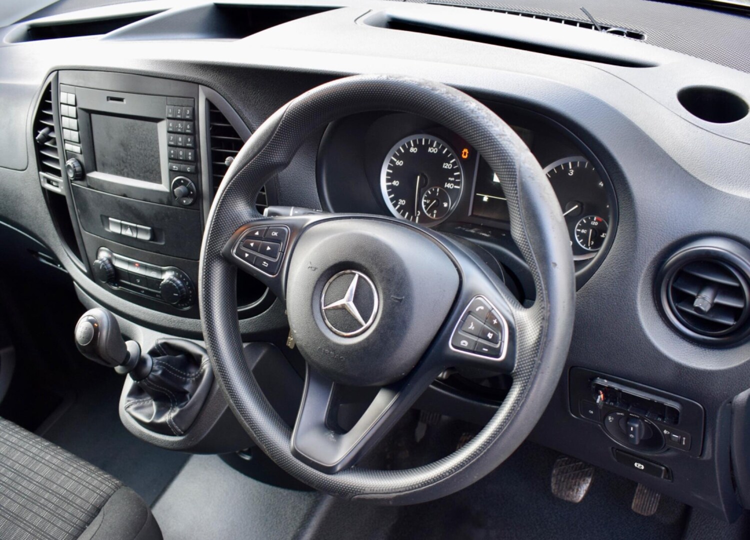 Used Mercedes-Benz Vito for sale - 77784408: Photo 26