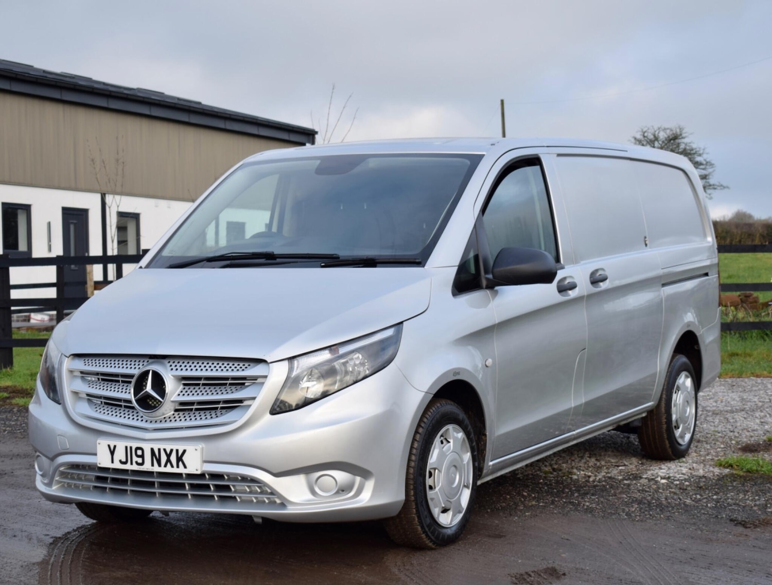 Used Mercedes-Benz Vito for sale - 77784408: Photo 3