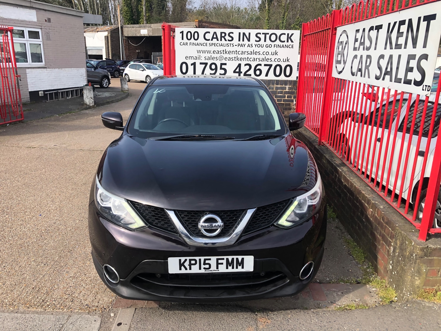 Used Nissan Qashqai 2015 for sale - 77989813: Photo 2