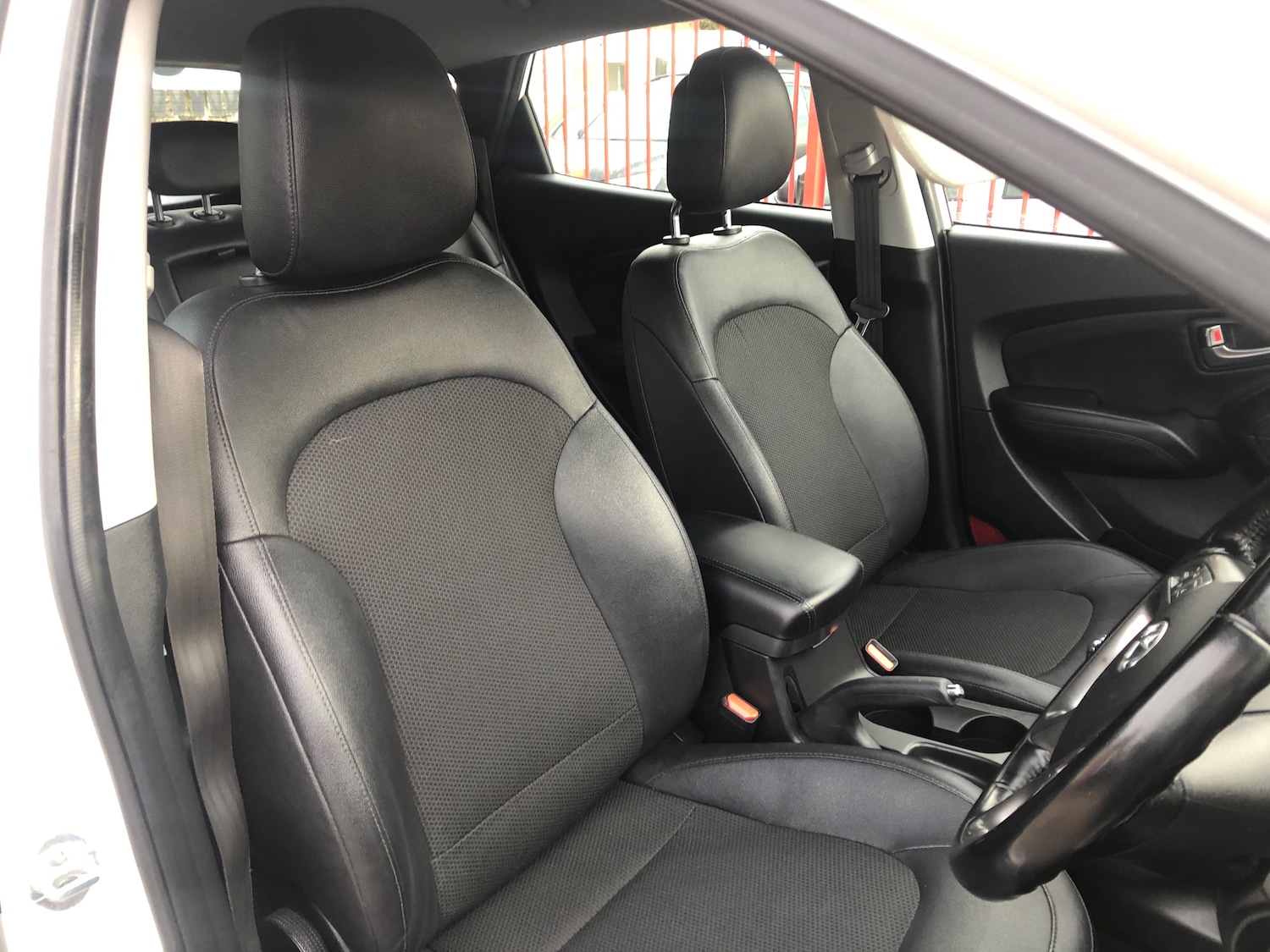 Used Hyundai Ix35 2014 for sale - 76341055: Photo 8