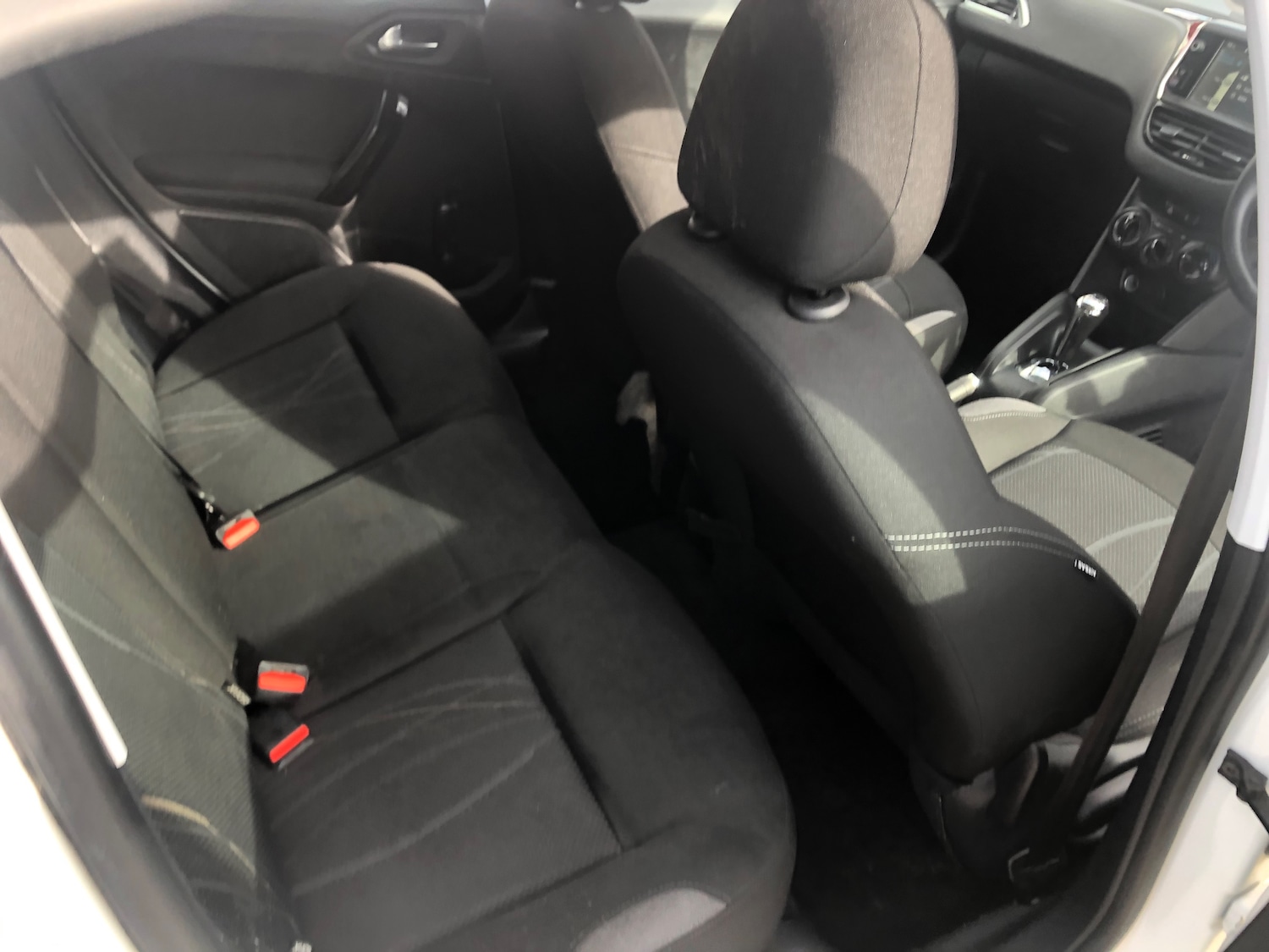 Used Peugeot 208 2013 for sale - 77820005: Photo 11