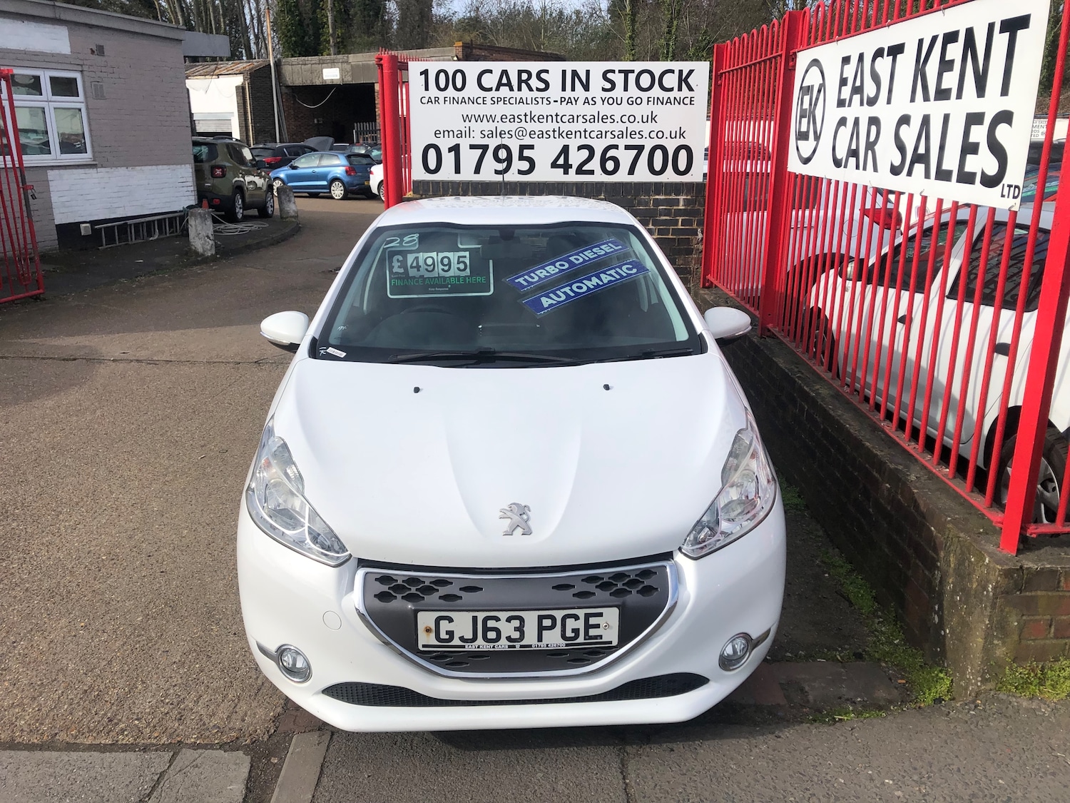 Used Peugeot 208 2013 for sale - 77820005: Photo 2