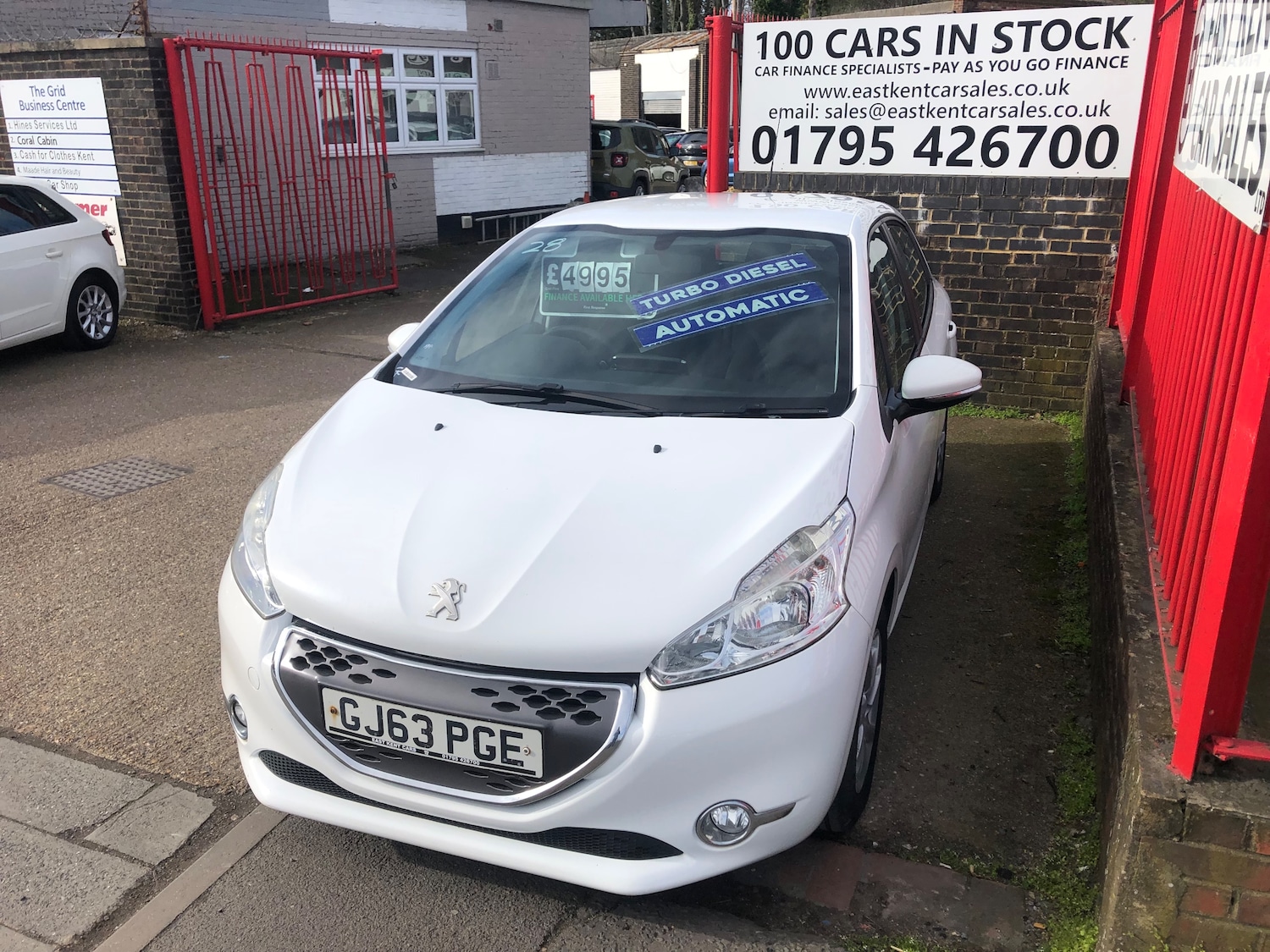 Used Peugeot 208 2013 for sale - 77820005: Photo 3