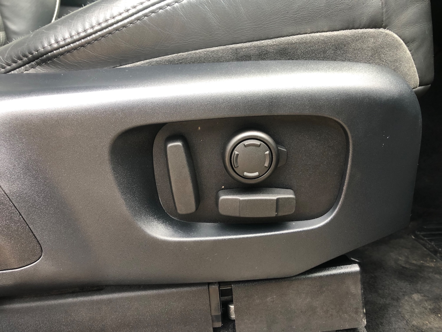 Used Land Rover Discovery 2019 for sale - 76341058: Photo 16